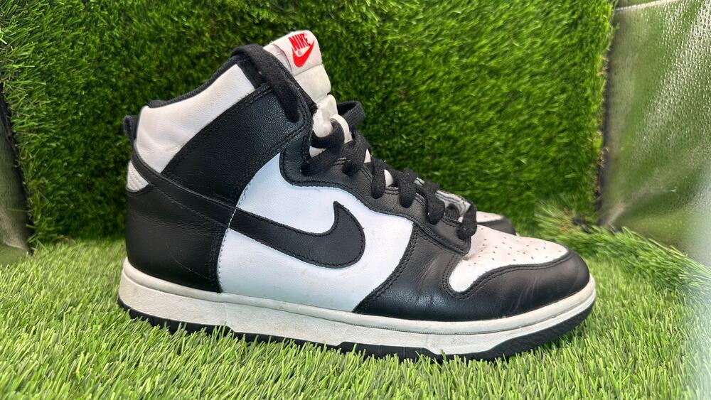 Nike Dunk High DD1869-103 Athletic Sneaker Womens 9 White Leather Gym Training